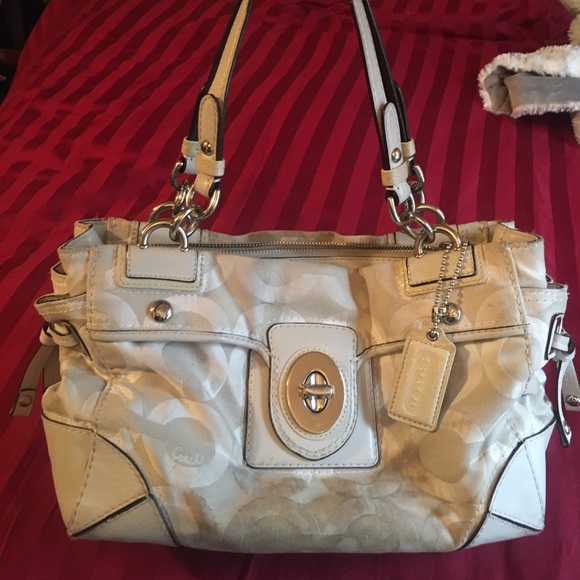 Coach purse - Picture 7 of 8